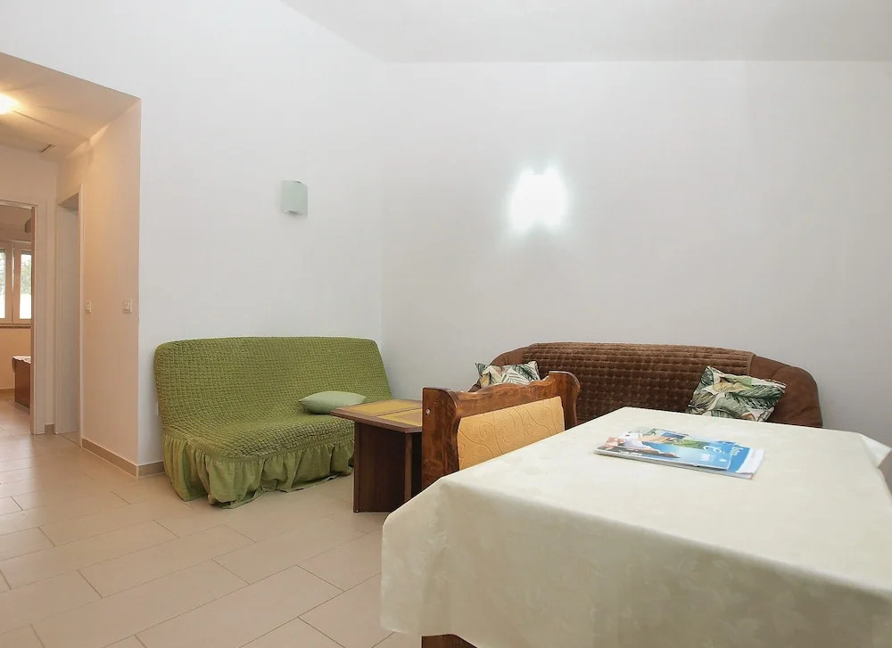 Apartment 1774
