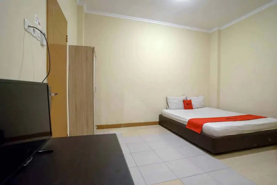 RedDoorz @ Jalan Morotai Lampung