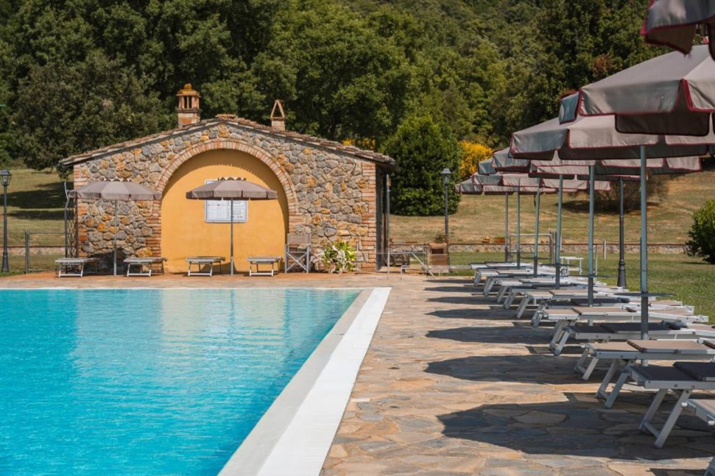 Hotel & Restaurant Casolare Le Terre Rosse