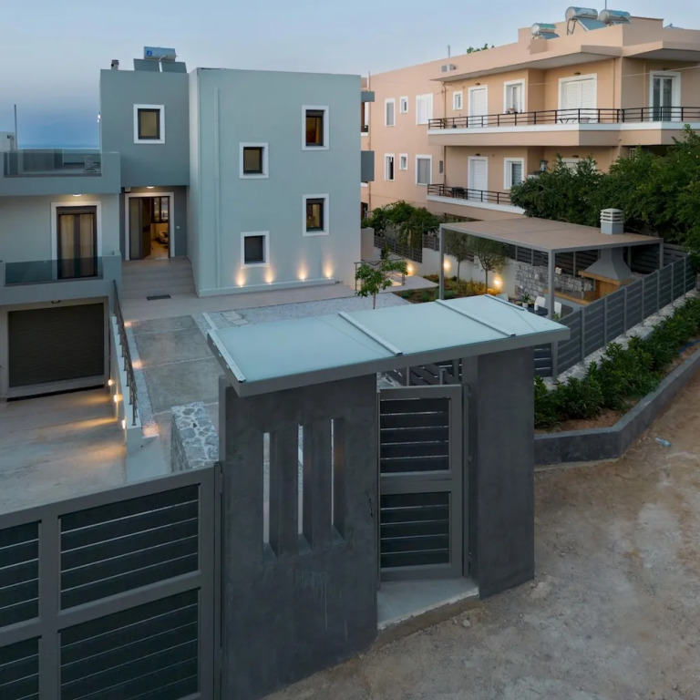 Leon Luxury Home in Rethymno
