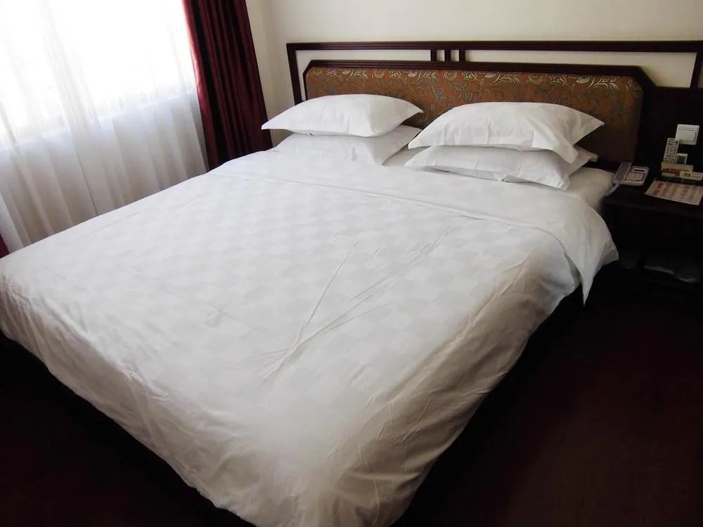 Yifeicui Villa Hotel - Tengchong
