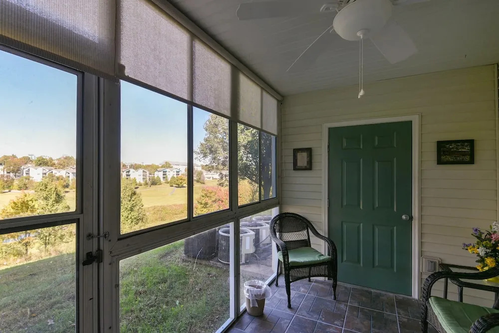 Shelter in Faith - Amazing Golf Views - Blocks From 76 Strip Location