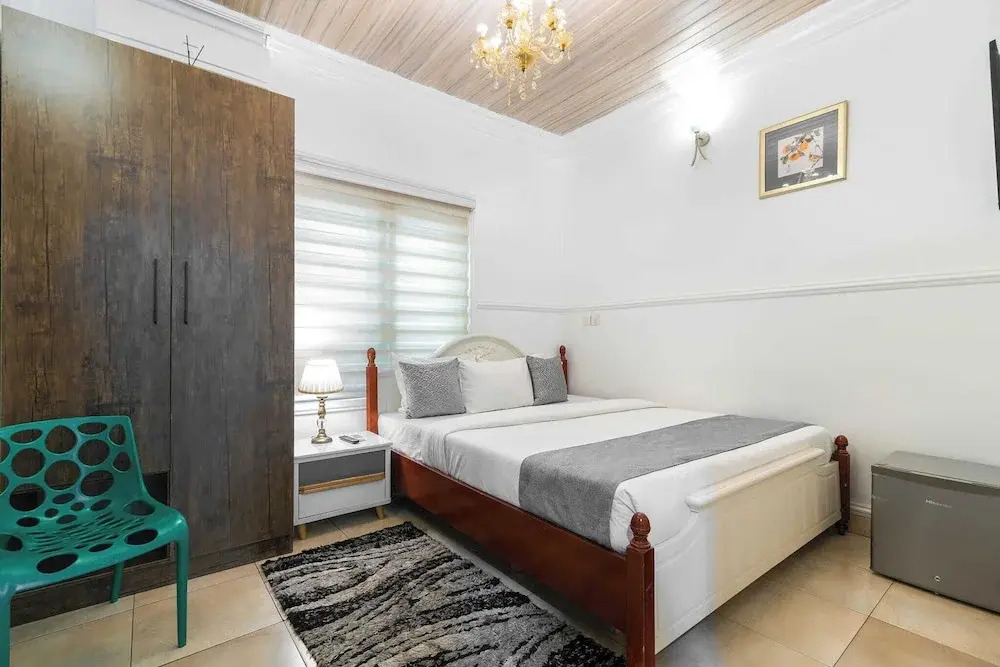 The Breeze Apartment