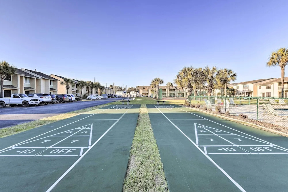 "the Wave" PCB Townhome w/ Pools + Beach Access