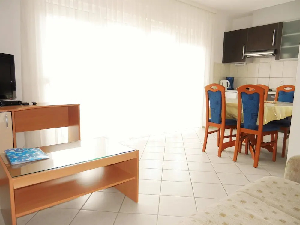 Apartments Aurel