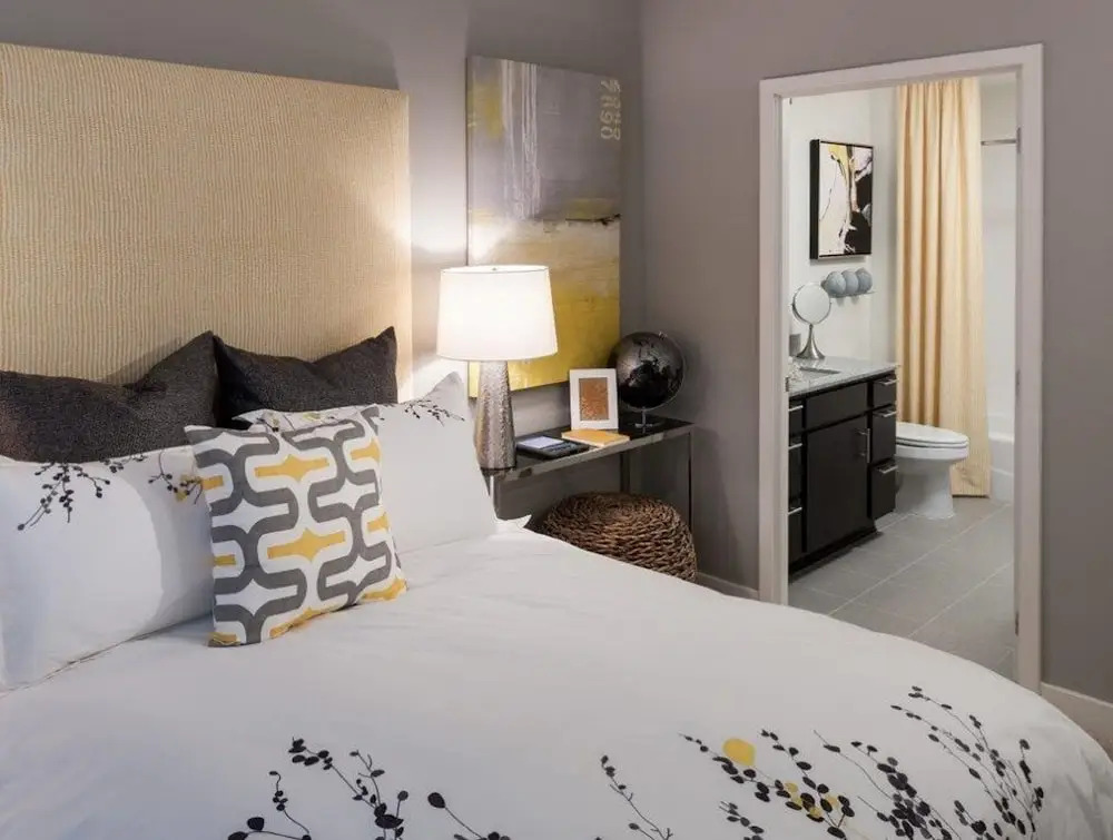 Global Luxury Suites at Woodmont Triangle North