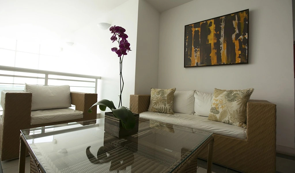 Biarritz Hplus Long Stay