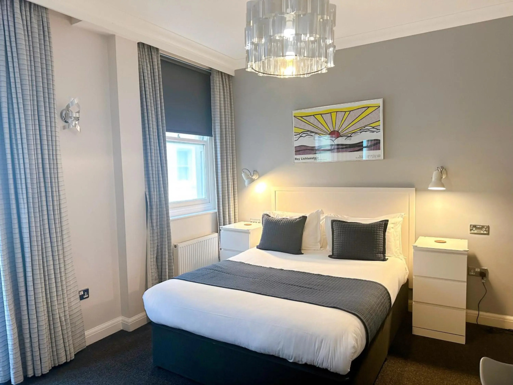 Legends Hotel
