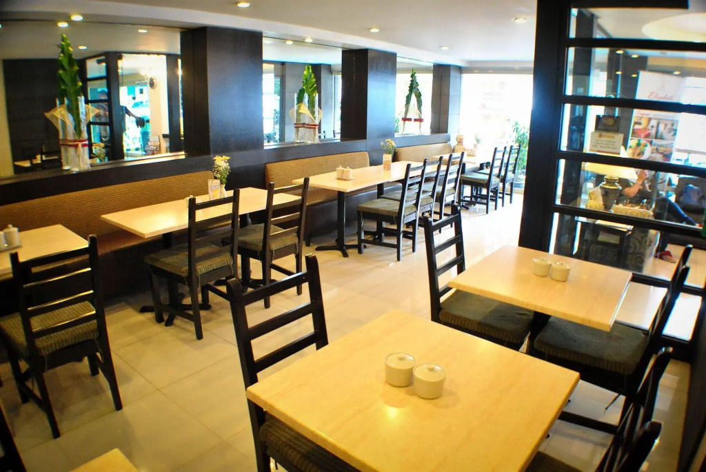Fersal Hotel Neptune Makati