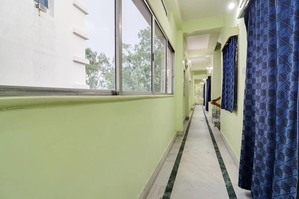 Hotel Madhu Complex by OYO Rooms