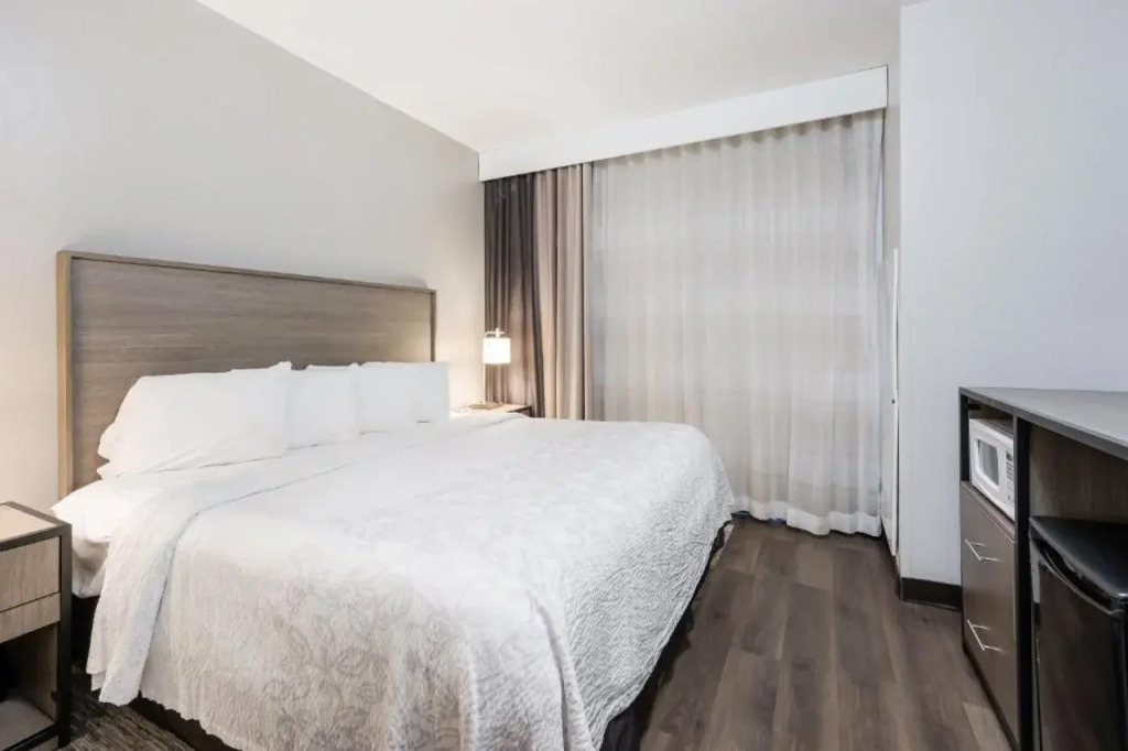 Red Roof Inn PLUS & Suites Birmingham - Bessemer
