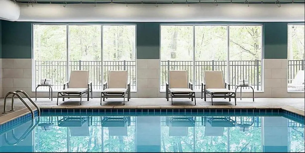 Holiday Inn Express & Suites - Bardstown by IHG