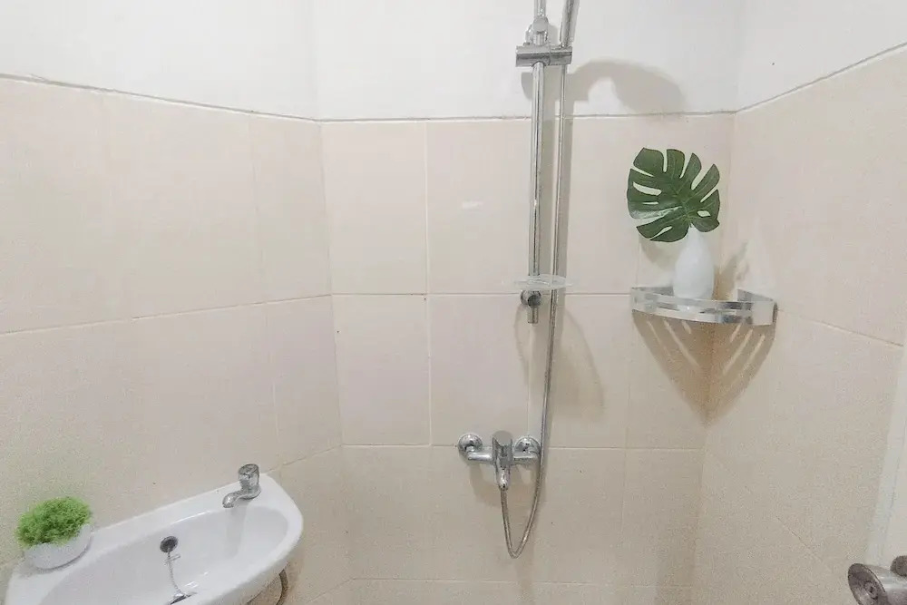 Studio Minimalist And Warm At Pavilion Permata Apartment