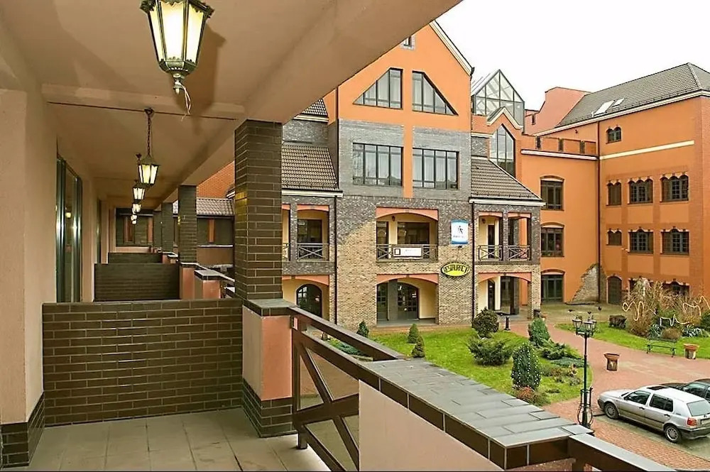 Fort Hotel