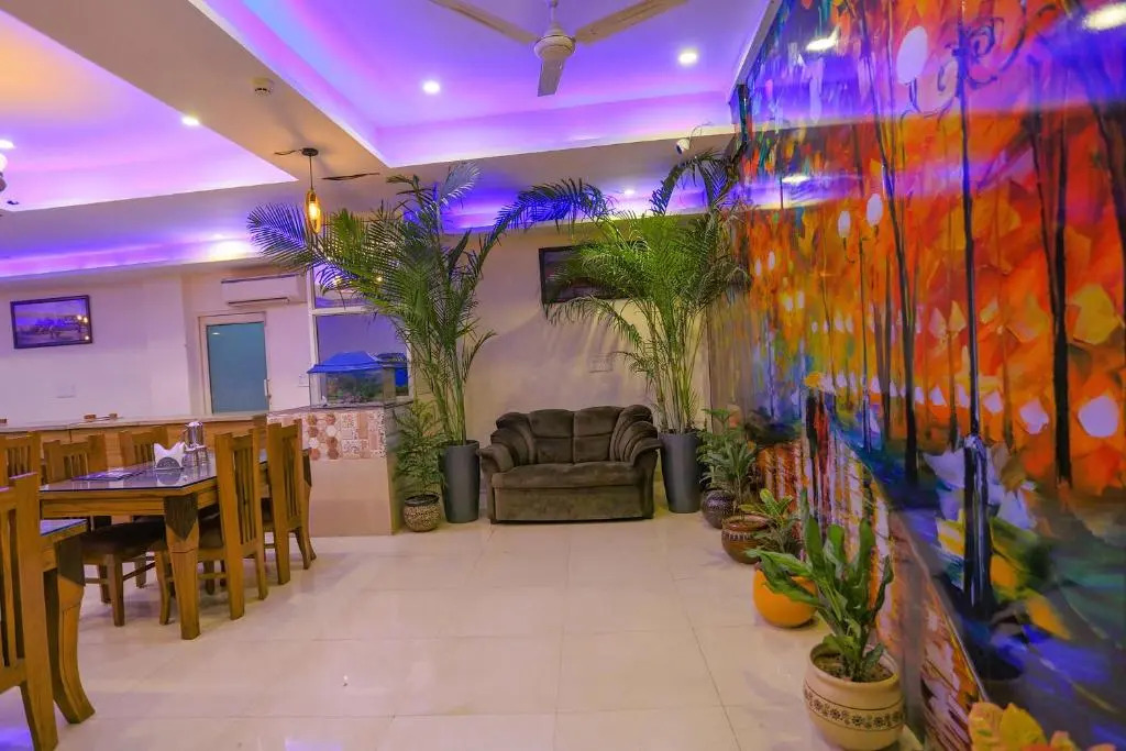 Fabhotel The Kiara
