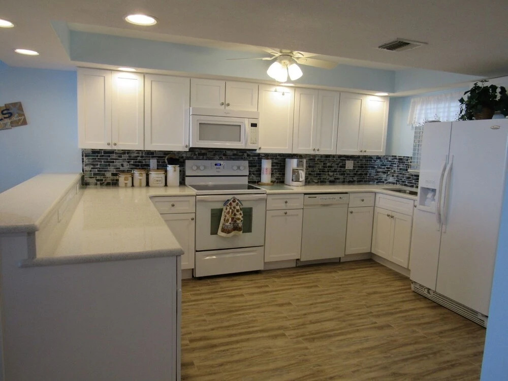 803 Shores Club - 2 Bedroom 2  Bath Oceanfront
