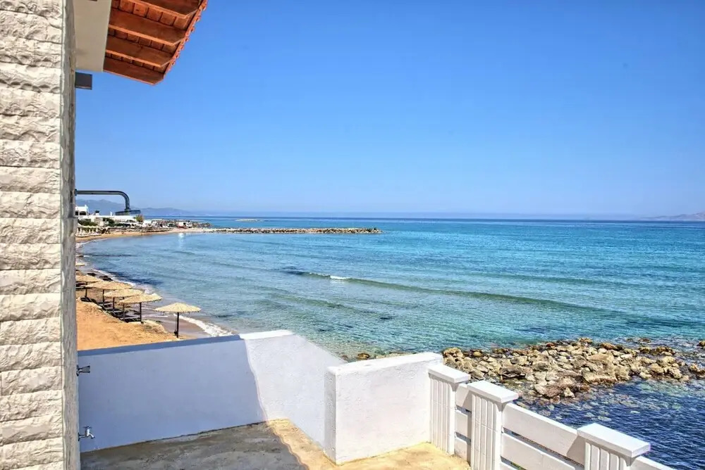 Seashell an Elegant Seafront Villa
