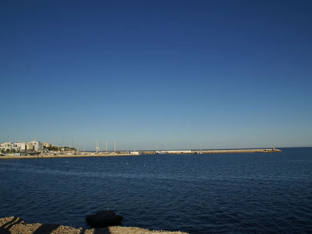 Serene Holiday Home in L'Ampolla with Private Swimming Pool
