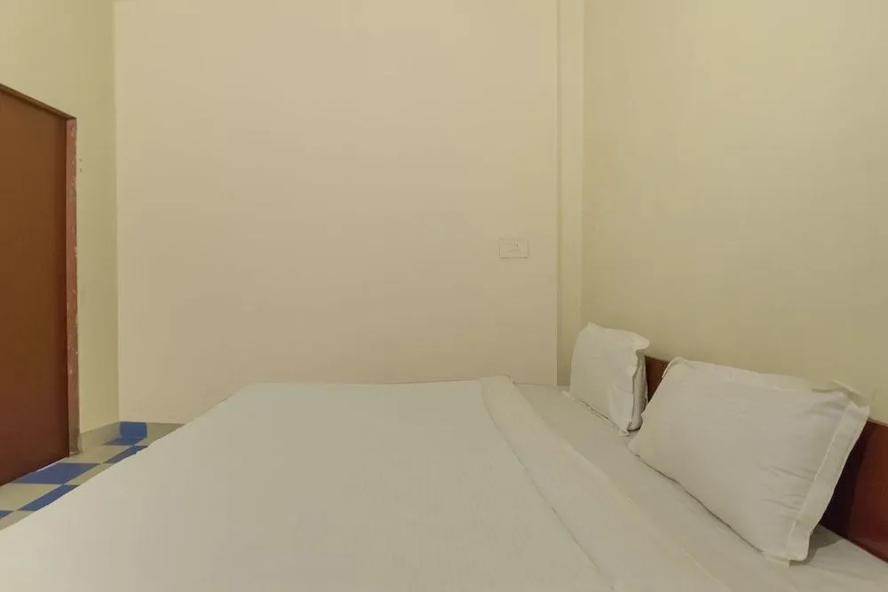 Spot on 49720 Green Apple Homestay