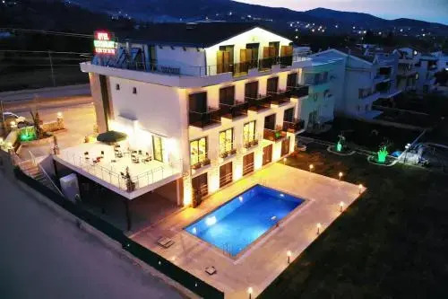 Suriwongse Tower Inn