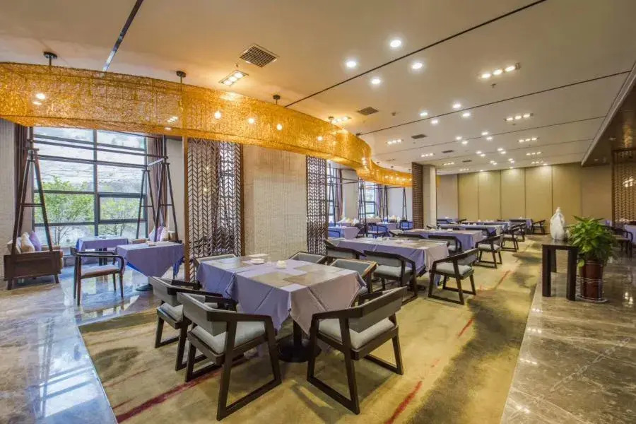 Weishui Holiday Inn