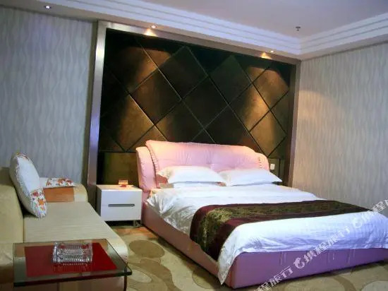 Xinhua Century Hotel
