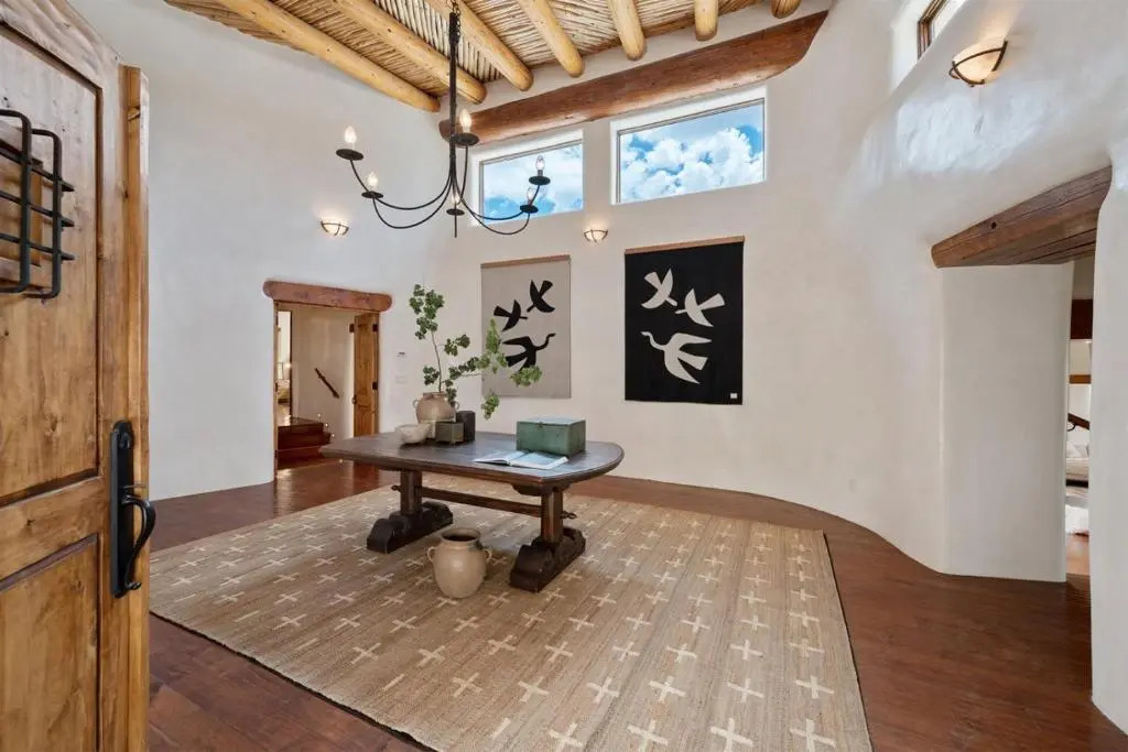 Ranchitos - Private Luxury Home With Swimming Pool