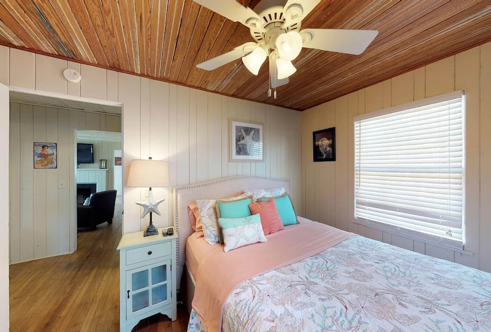 Mermaid Cottage by Hodnett Cooper