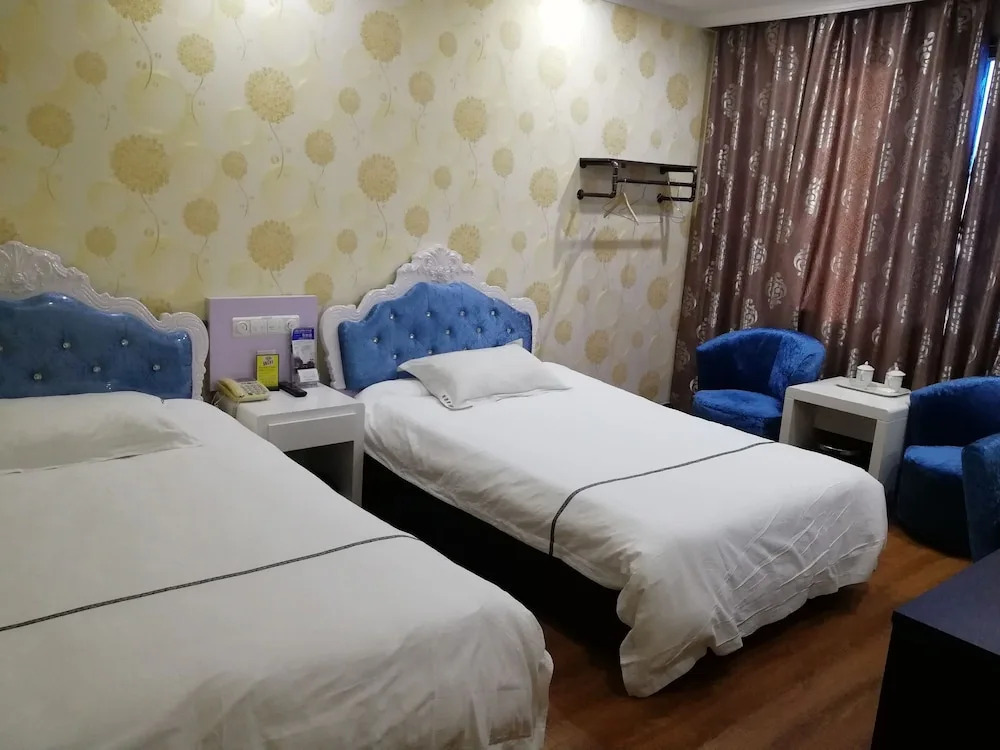 Fortune Hotel