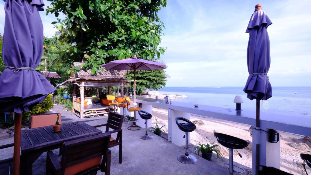 Chill Inn Lamai Hostel & Beach Cafe