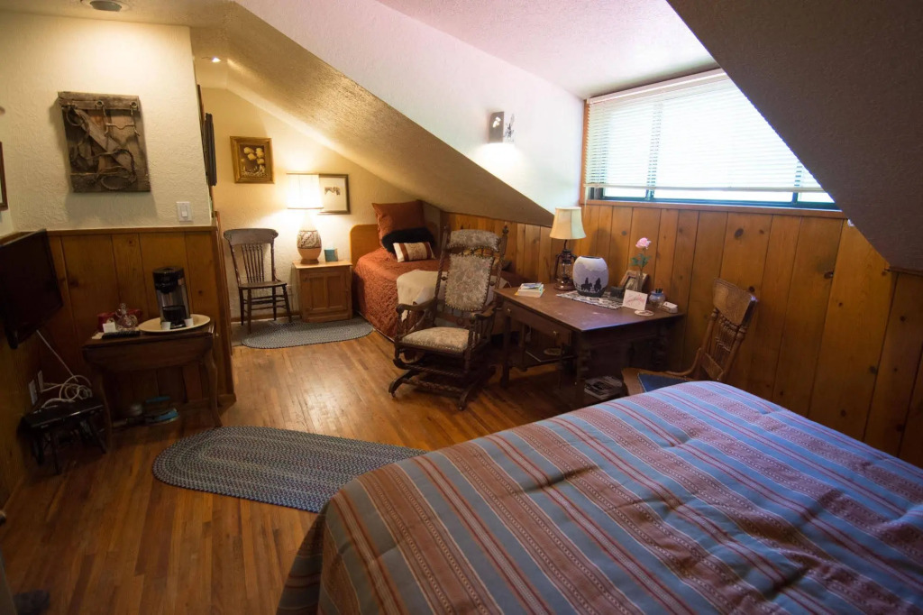 Red Horse Bed and Breakfast