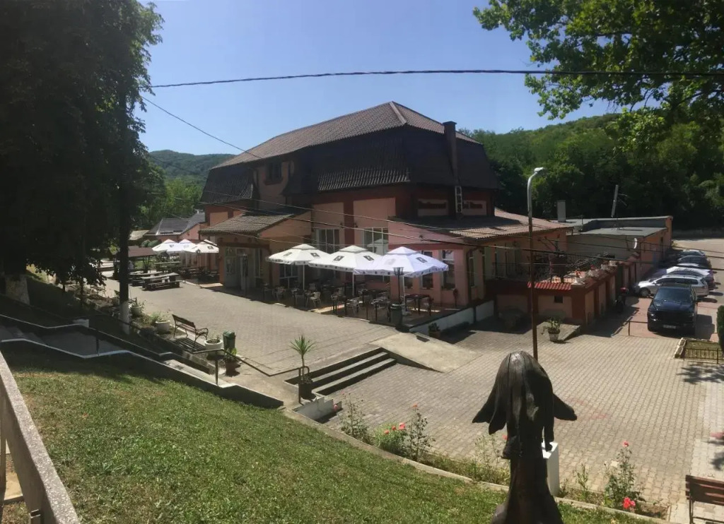 Hotel Dobsi