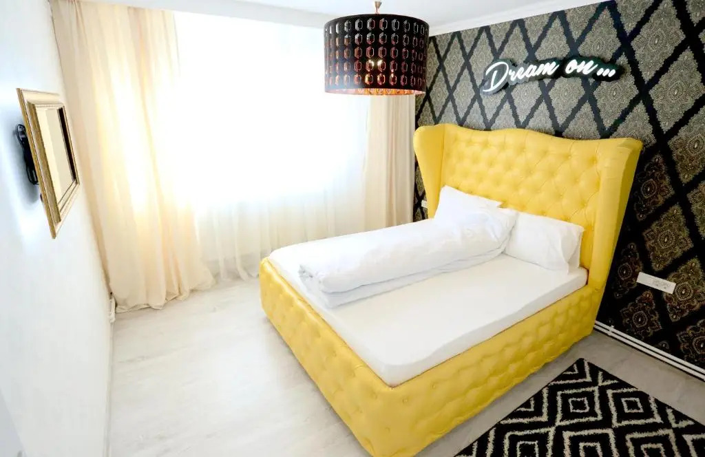 SOHO Apartment near CERONAV