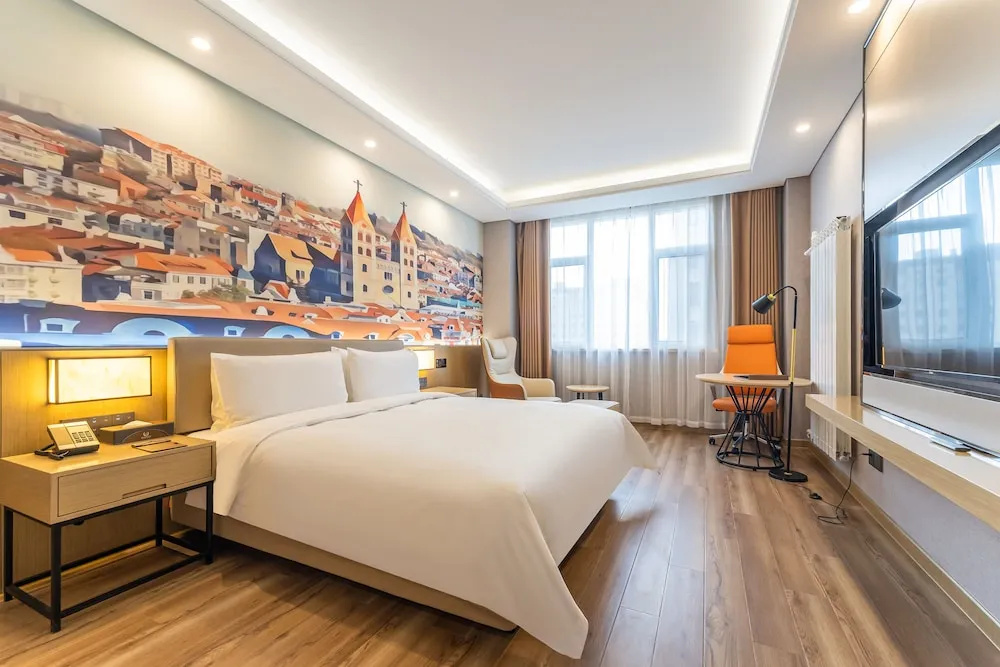 Joy Fall Hotel
