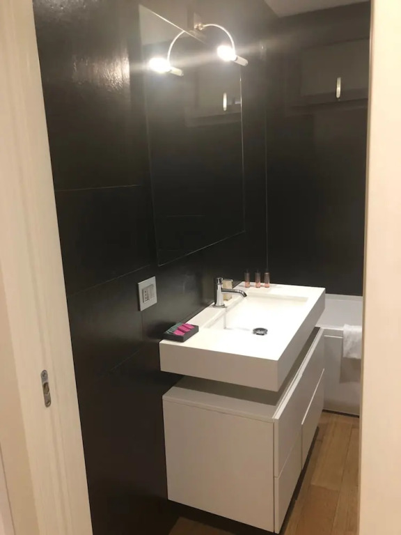 Hella Urbana 152