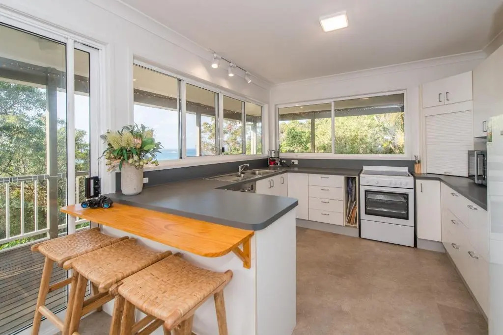 12 Merinda Crescent