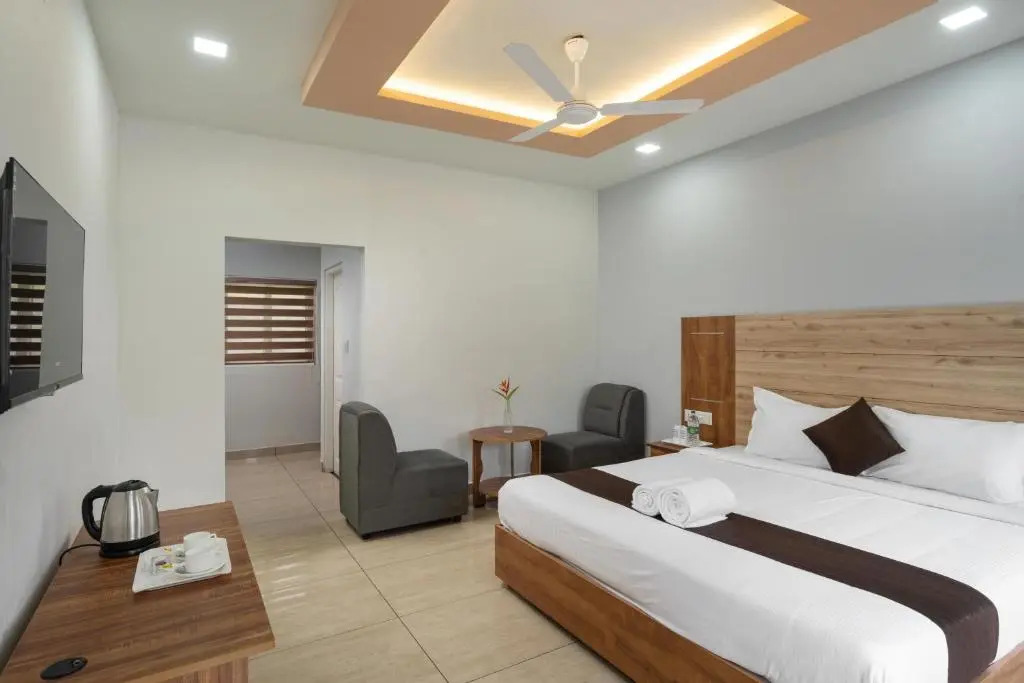 Munnar Majestic Resort with Pool