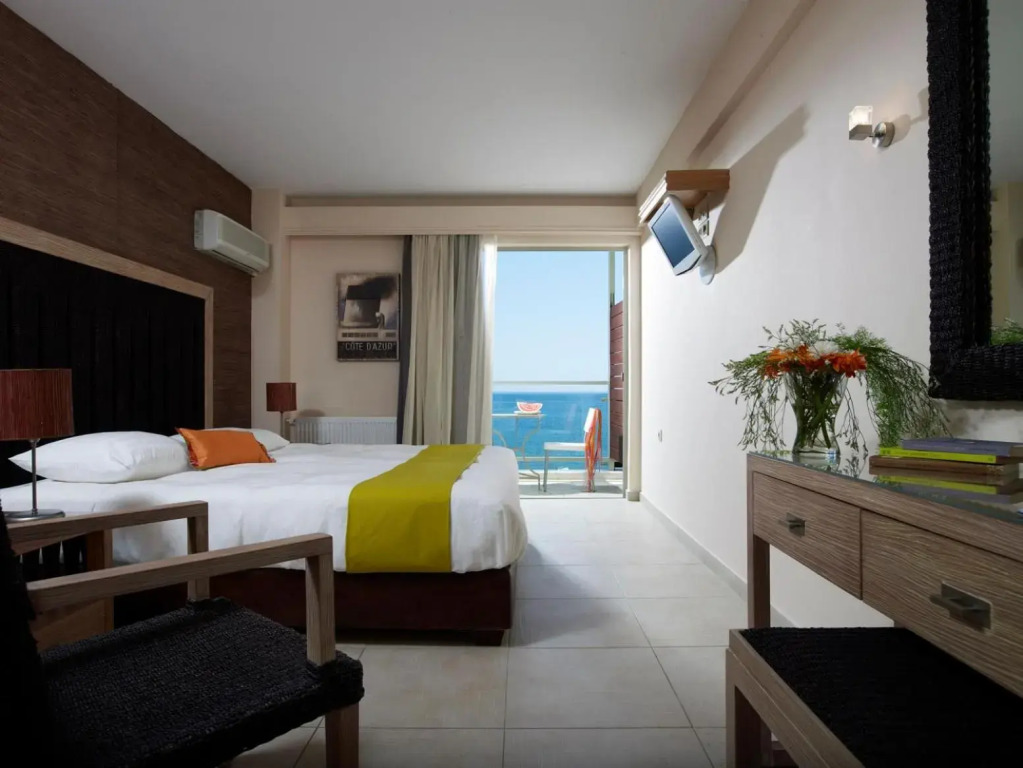 Belle Helene Hotel by GHH
