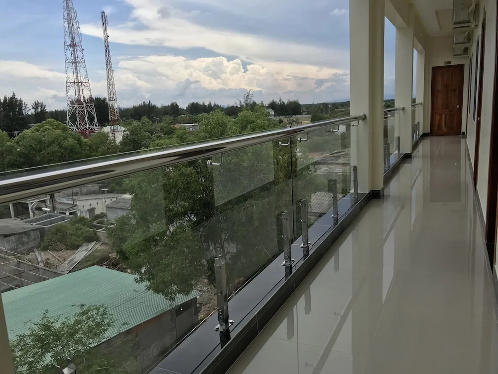 Quang Vinh Hồ Tràm