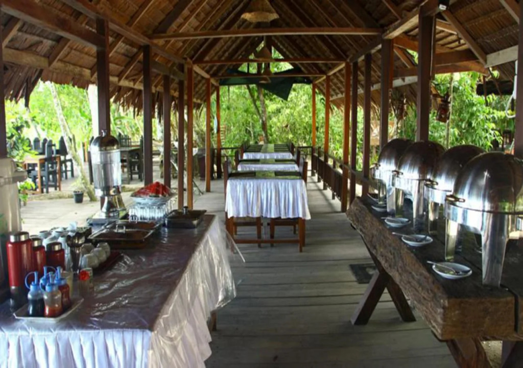 Waiwo Dive Resort