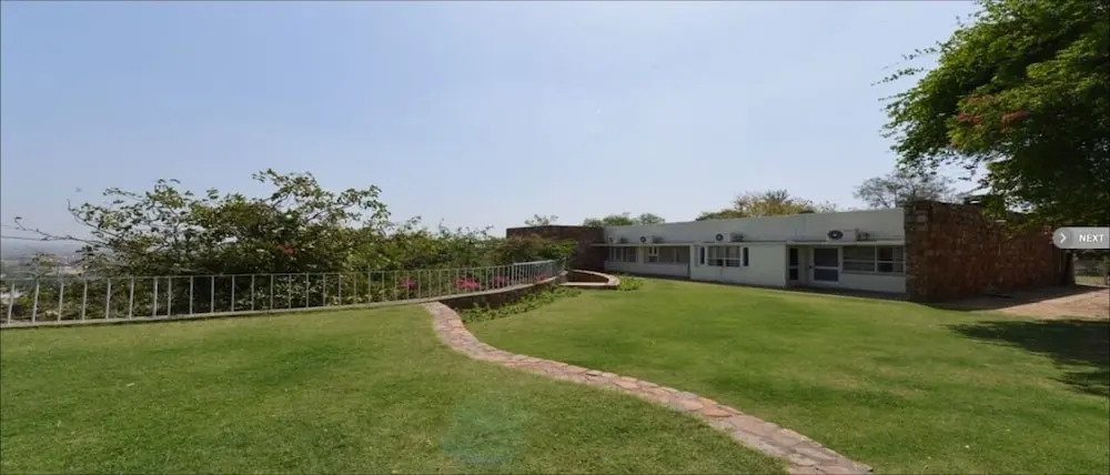 Barbet Tourist Complex