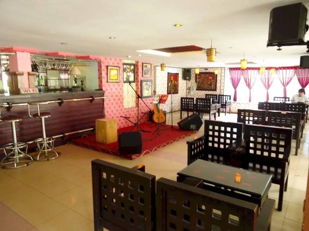 Sepon Hotel