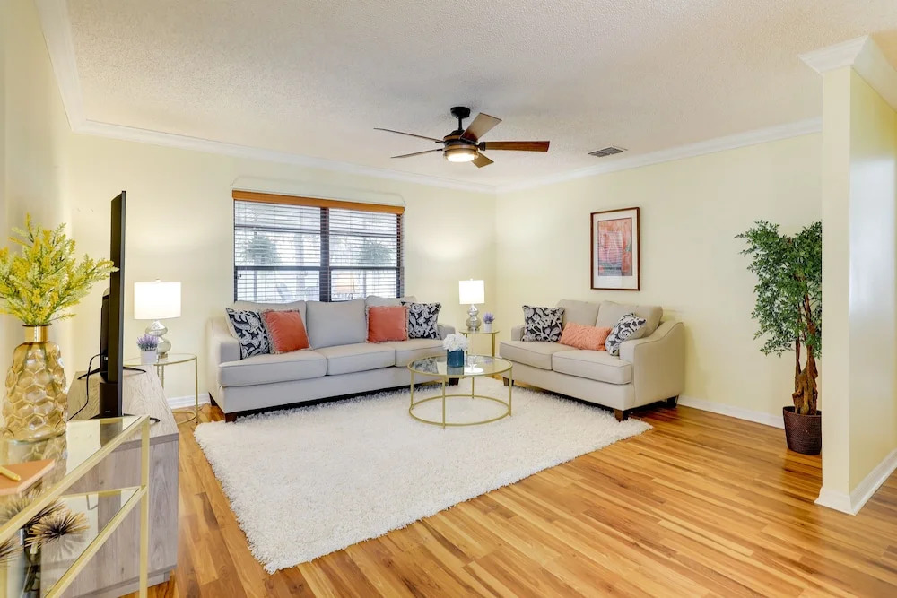 Valrico Vacation Rental 15 Mi to Tampa