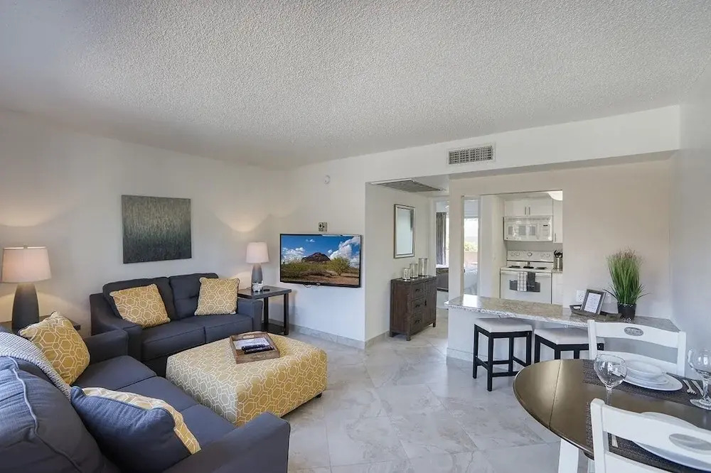 102 -Fully Furnished 1BR Suite-Prime Location! by RedAwning