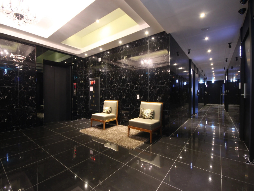 Almond Hotel Busan Station