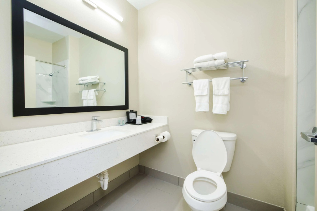 SureStay Studio by Best Western Conroe Downtown