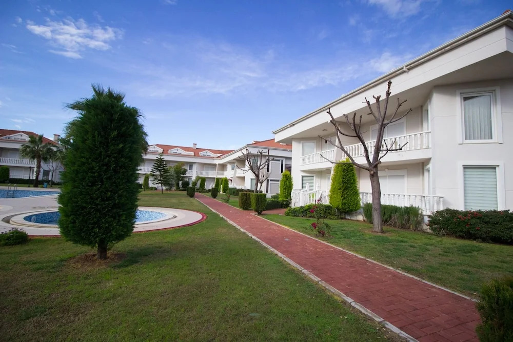 Golf village apartment 5