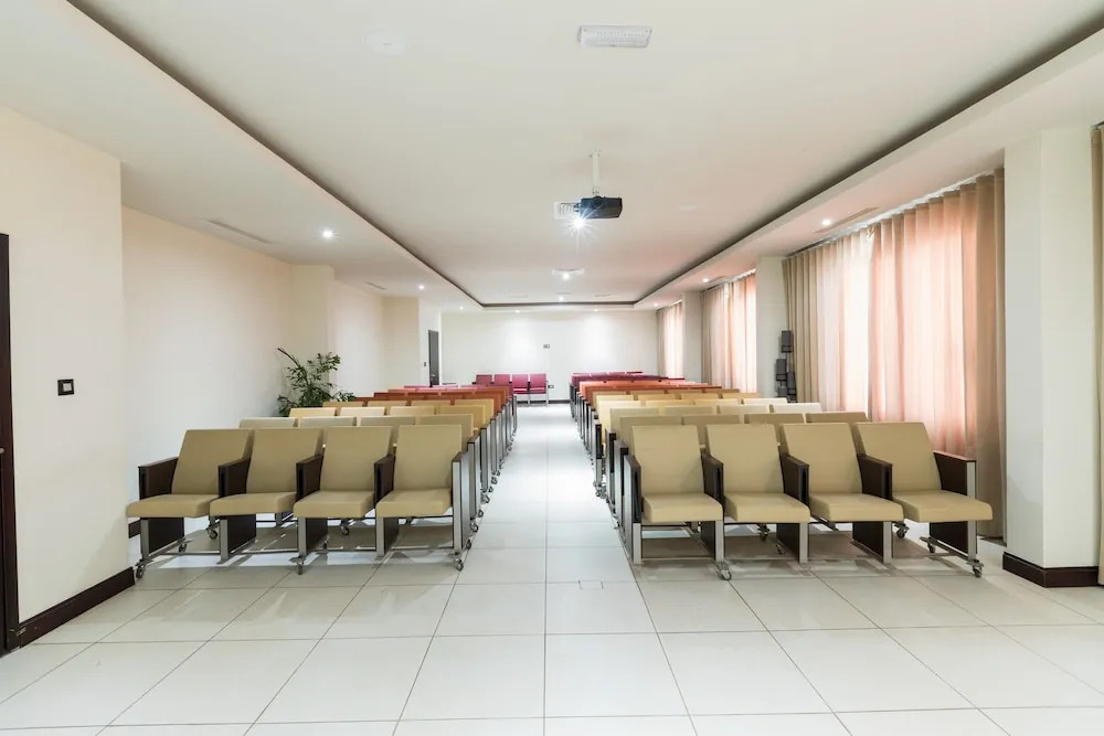 The Palms by Eagles, Takoradi