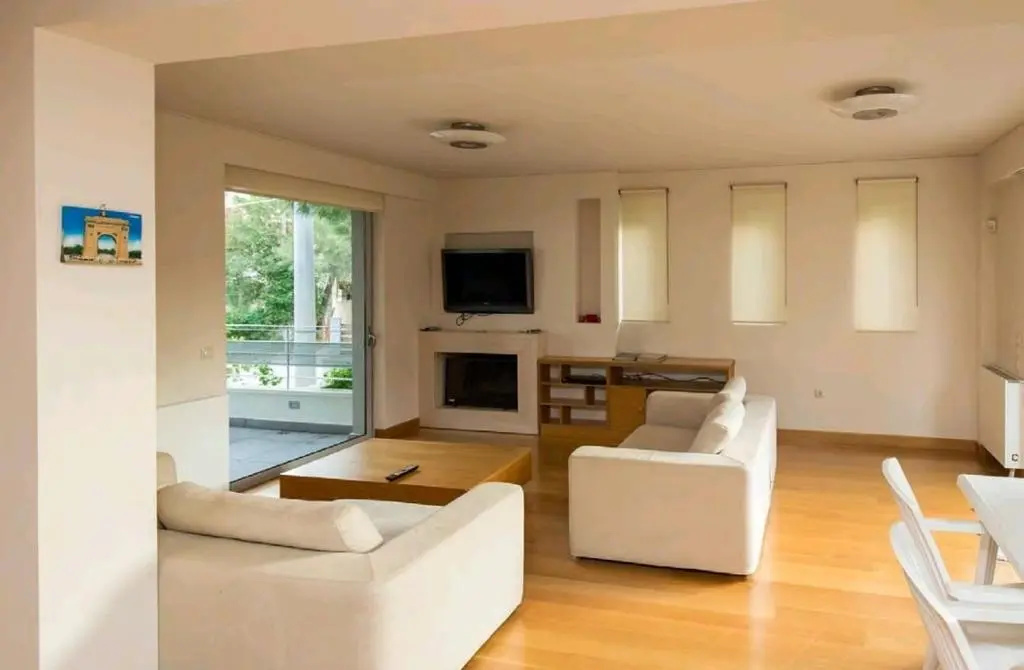 Luxury Villa in Porto Rafti 15 minutes away from the airport