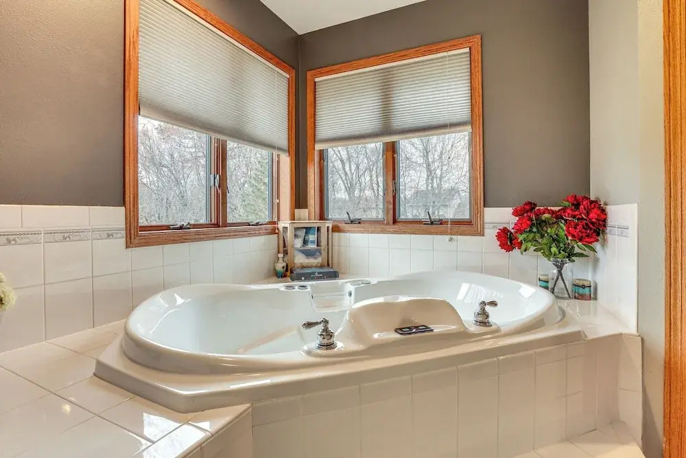 Rare Gem on a Ravine, Family Home in North Mankato